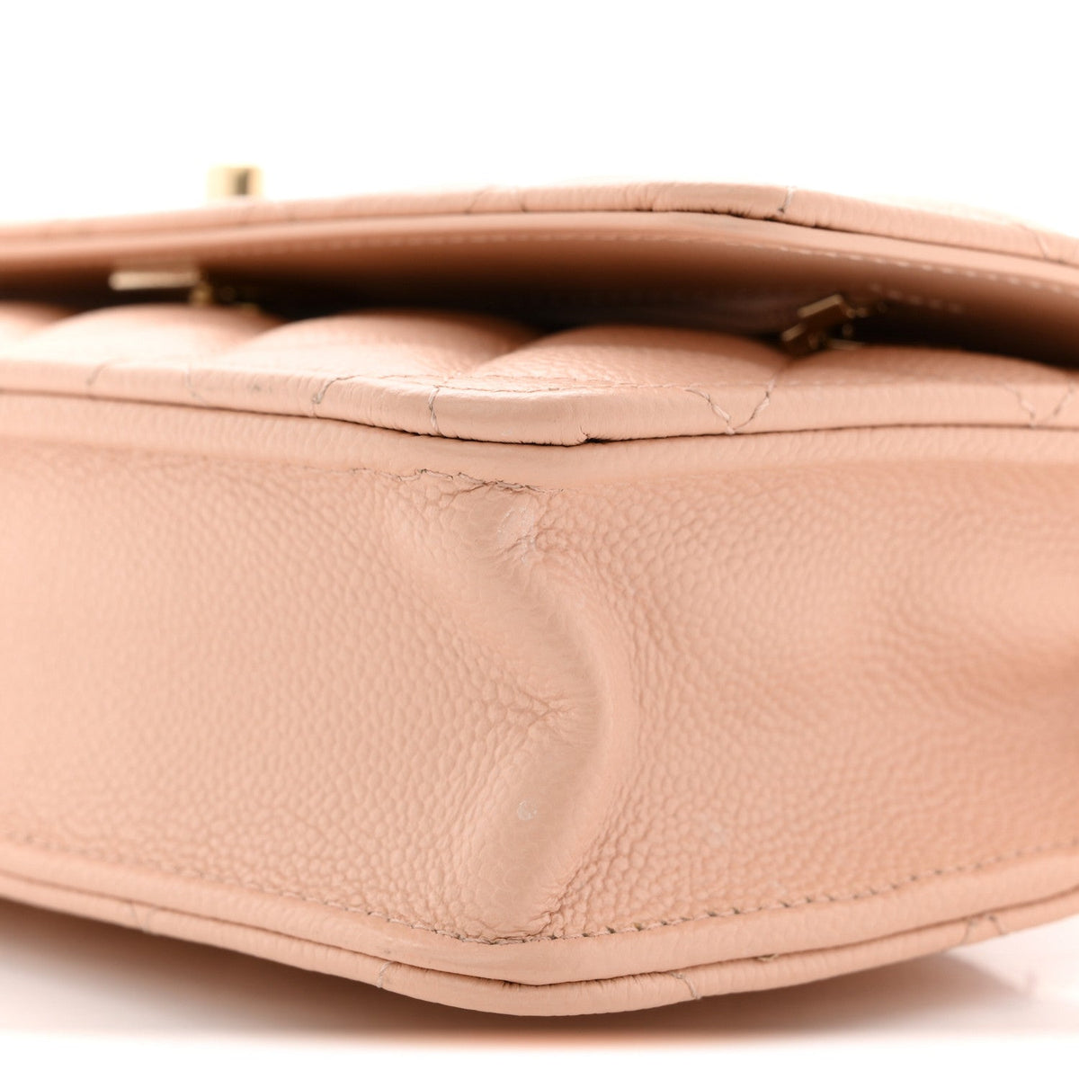 Caviar Quilted CC Turnlock Wallet On Chain WOC Beige wholesalehk.shop