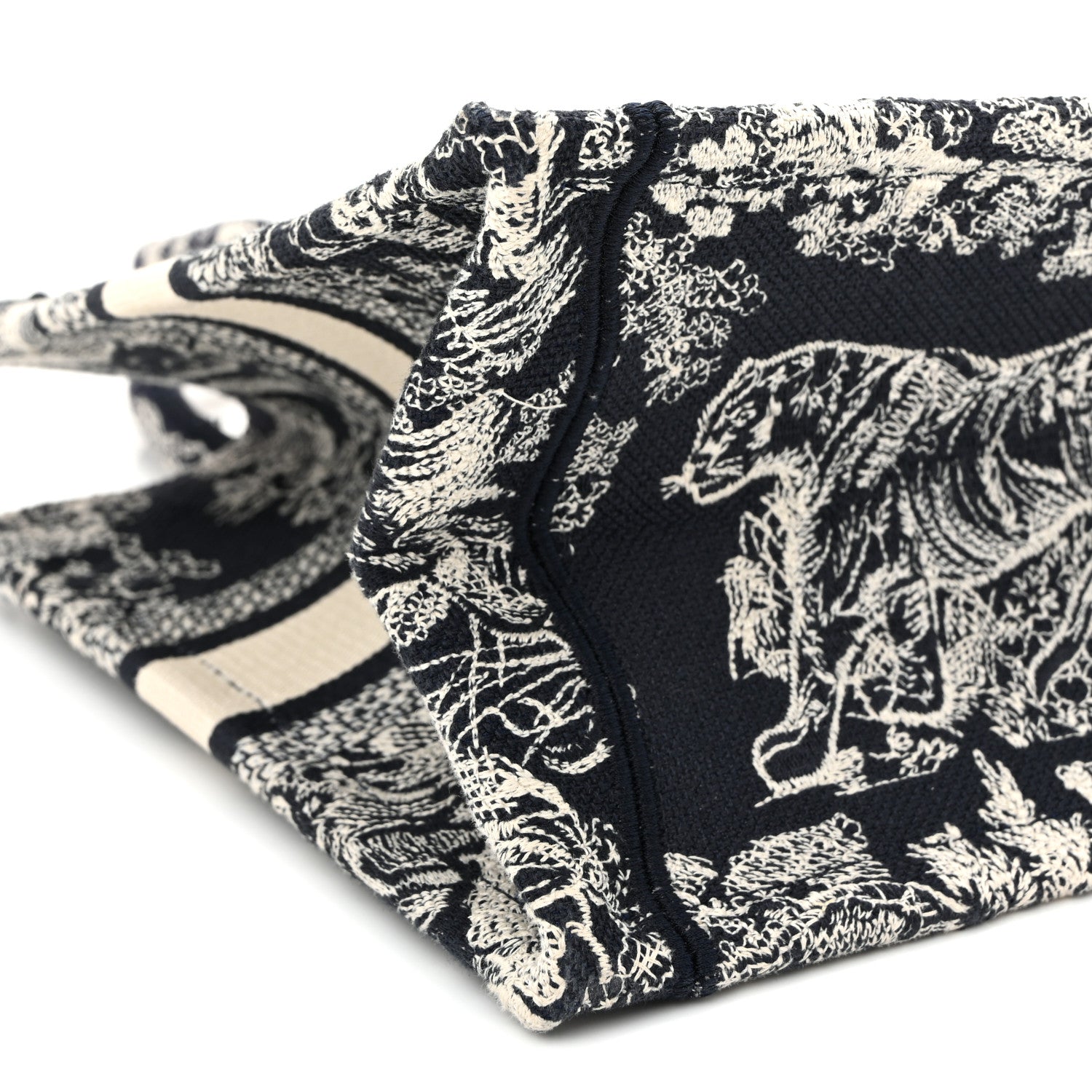 Canvas Embroidered Small Dioriviera Toile De Jouy Book Tote Blue £¨ Direct shipment via from wholesalehk.shop