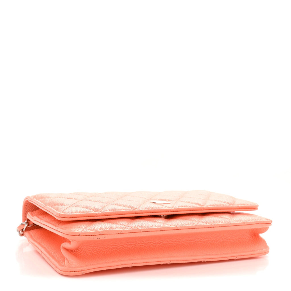Caviar Quilted Wallet on Chain WOC Coral wholesalehk.shop