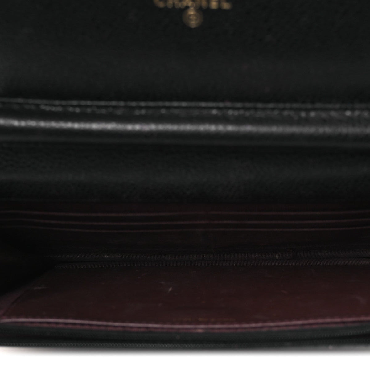 Caviar Quilted Wallet on Chain WOC Black wholesalehk.shop