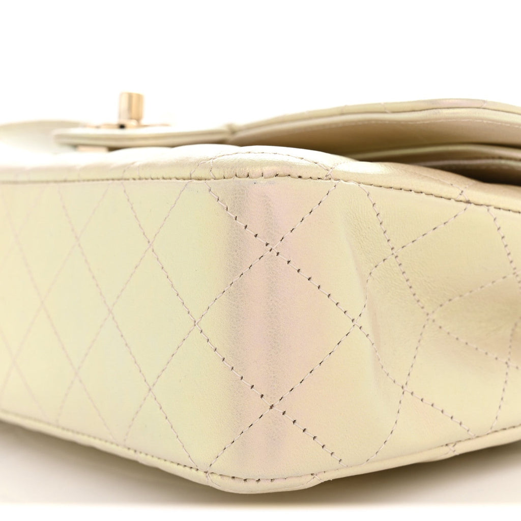 Iridescent Lambskin Quilted Medium Double Flap Ivory wholesalehk.shop
