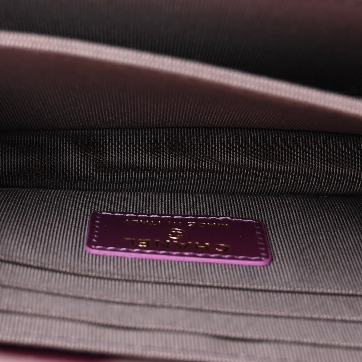 Iridescent Lambskin Quilted Mini Wallet On Chain WOC Purple wholesalehk.shop