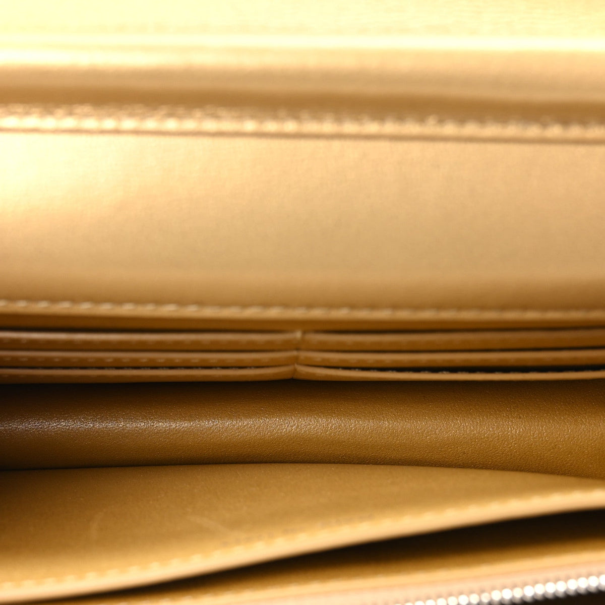 Calfskin Lizard Embossed Wallet On Chain WOC Gold wholesalehk.shop