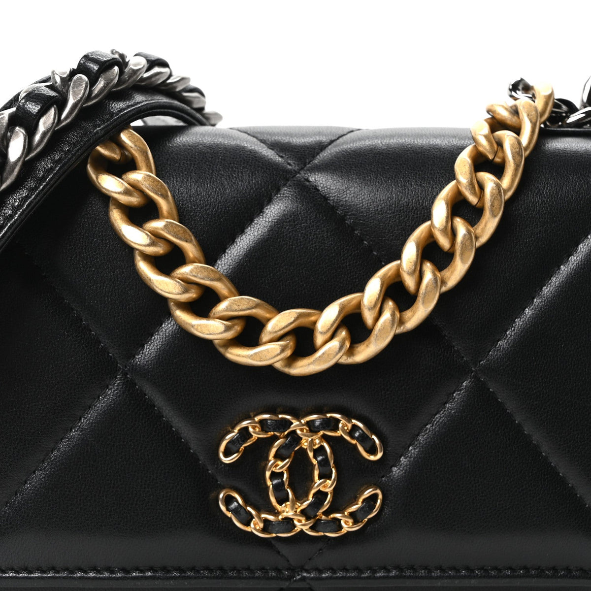 Lambskin Quilted Chanel 19 Wallet On Chain WOC Black wholesalehk.shop