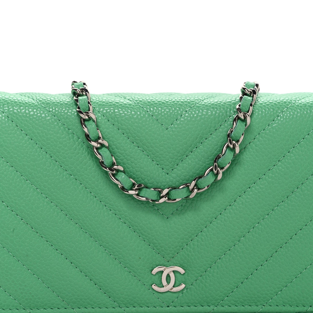 Caviar Chevron Quilted Wallet On Chain WOC Green wholesalehk.shop