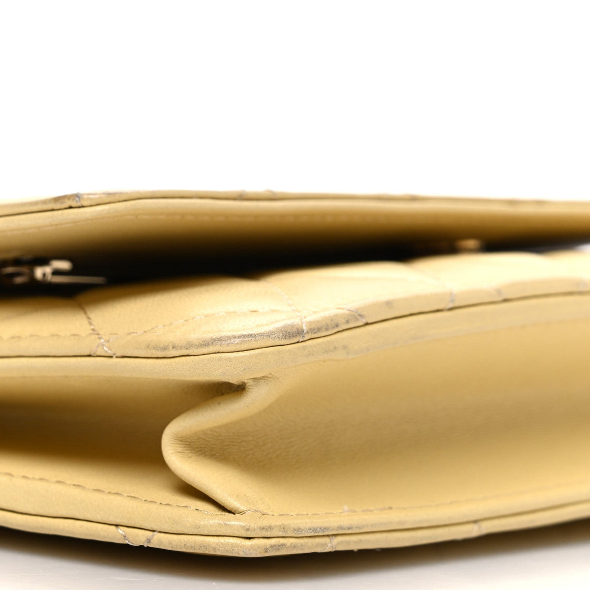 Lambskin Quilted Enamel Wallet On Chain WOC Yellow wholesalehk.shop