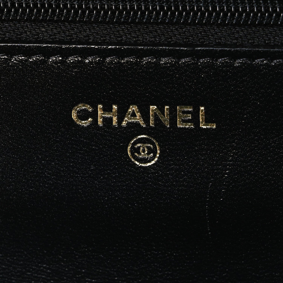 Shiny Lambskin Quilted Golden Links Wallet On Chain WOC Black wholesalehk.shop