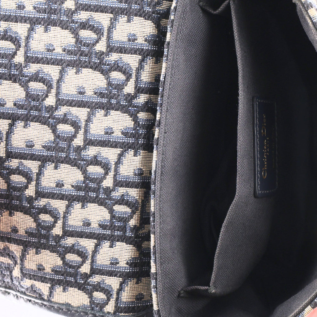 Oblique 30 Montaigne Box Bag Blue wholesalehk.shop
