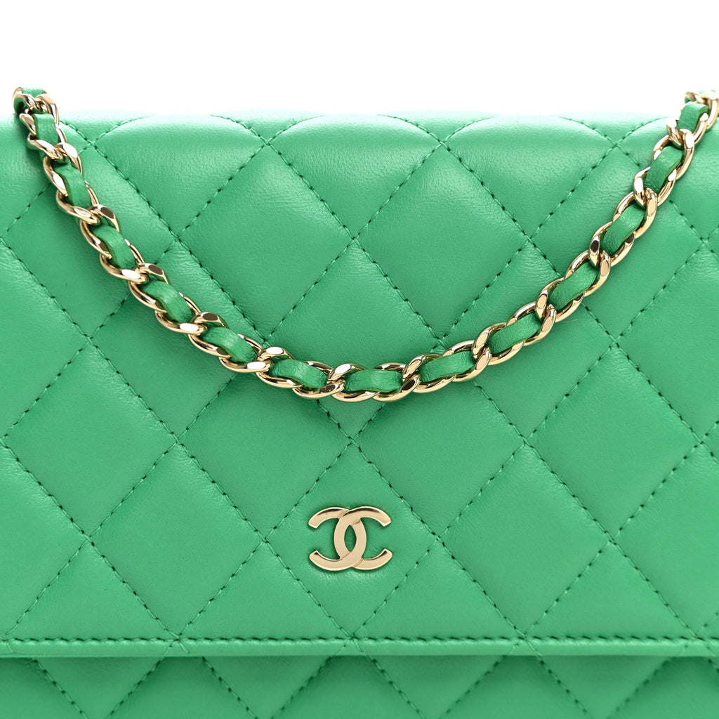 Lambskin Quilted Wallet On Chain WOC Green wholesalehk.shop