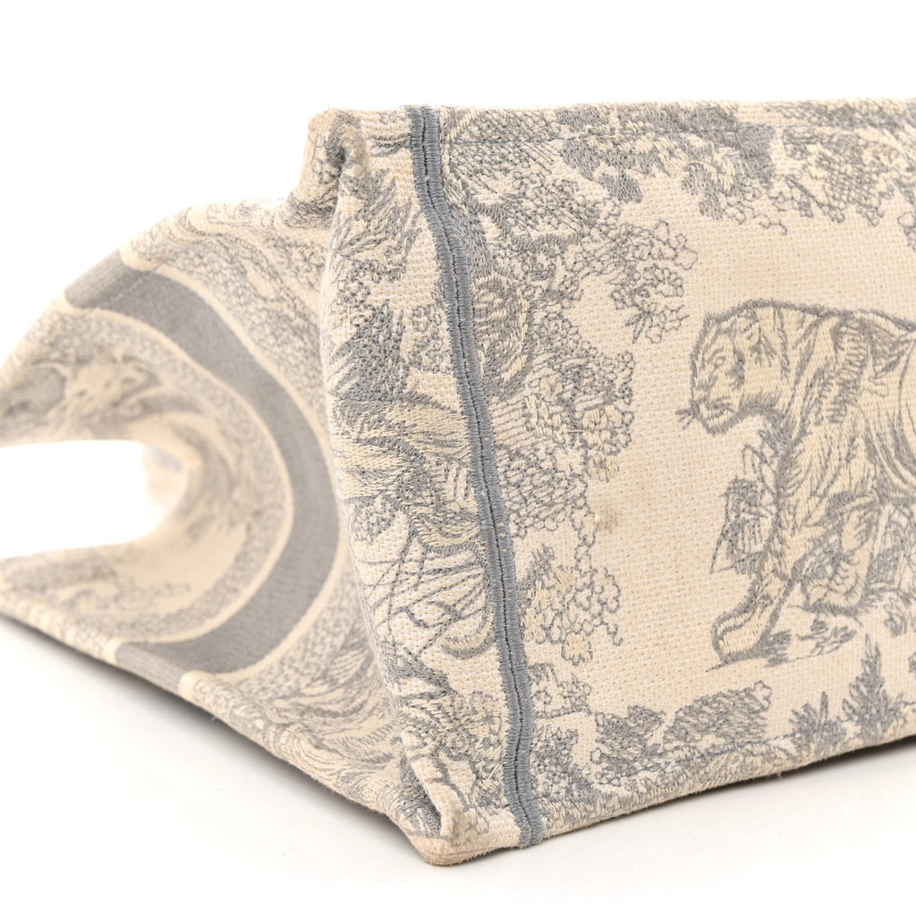 Canvas Embroidered Medium Dioriviera Toile De Jouy Book Tote Gray £¨ Direct shipment via from wholesalehk.shop