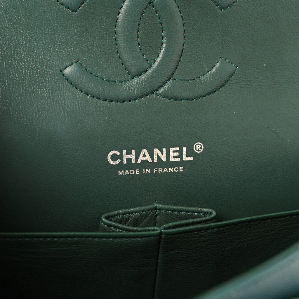 Caviar Quilted Medium Double Flap Green wholesalehk.shop