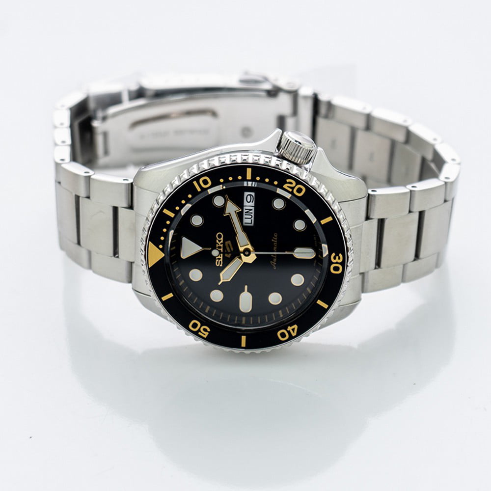 Seiko 5 Sports Automatic Black Dial Silver Steel Strap Watch For Men - SRPD57K1 wholesalehk.shop