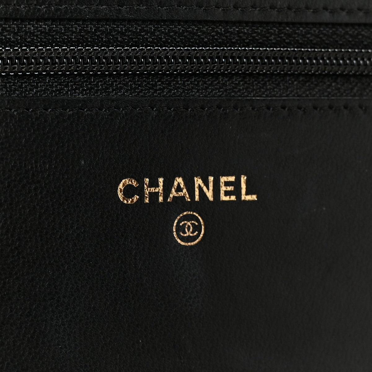 Lambskin Camellia Embossed Wallet On Chain WOC Black Gold wholesalehk.shop