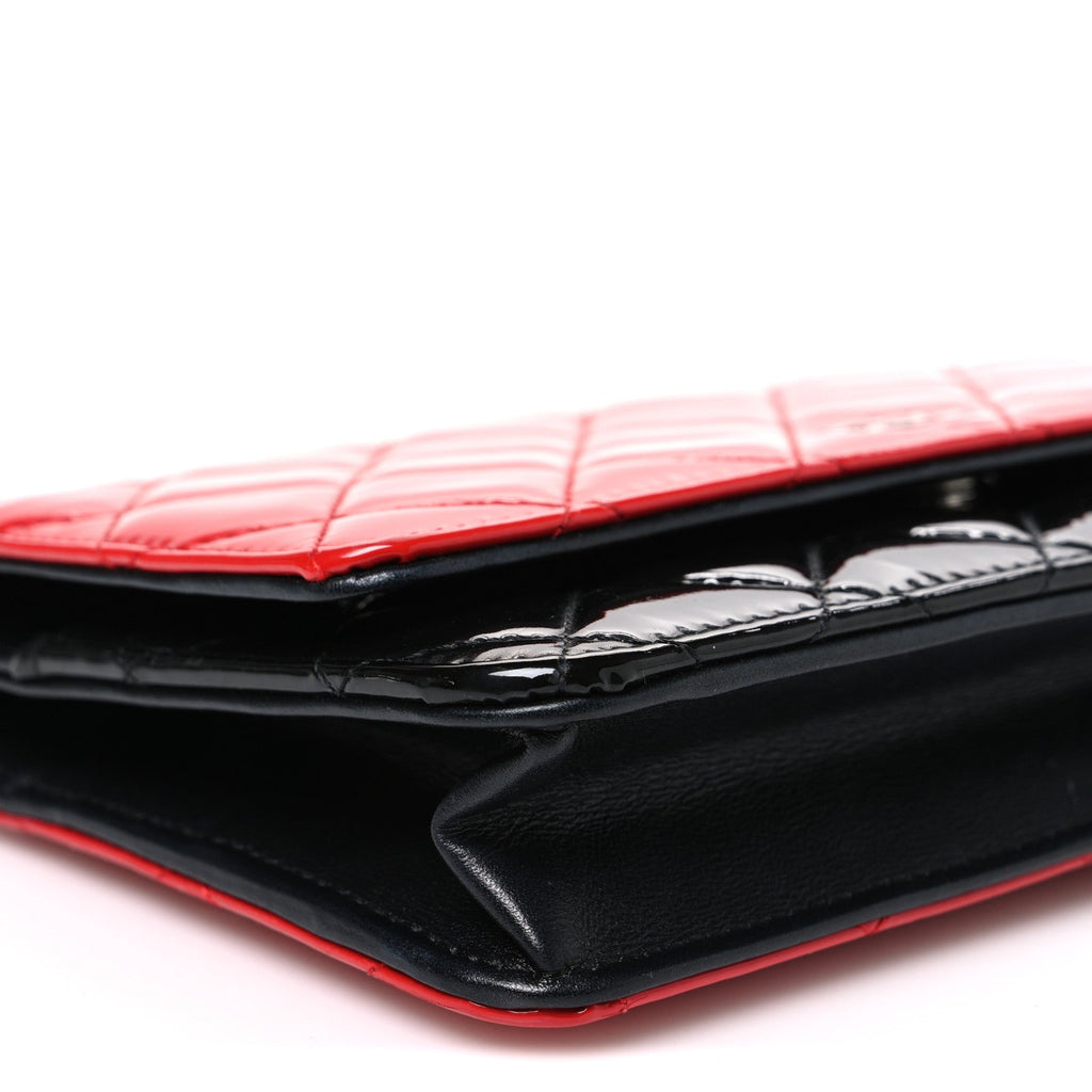 Patent Quilted Bi-Color Wallet On Chain WOC Red Black wholesalehk.shop