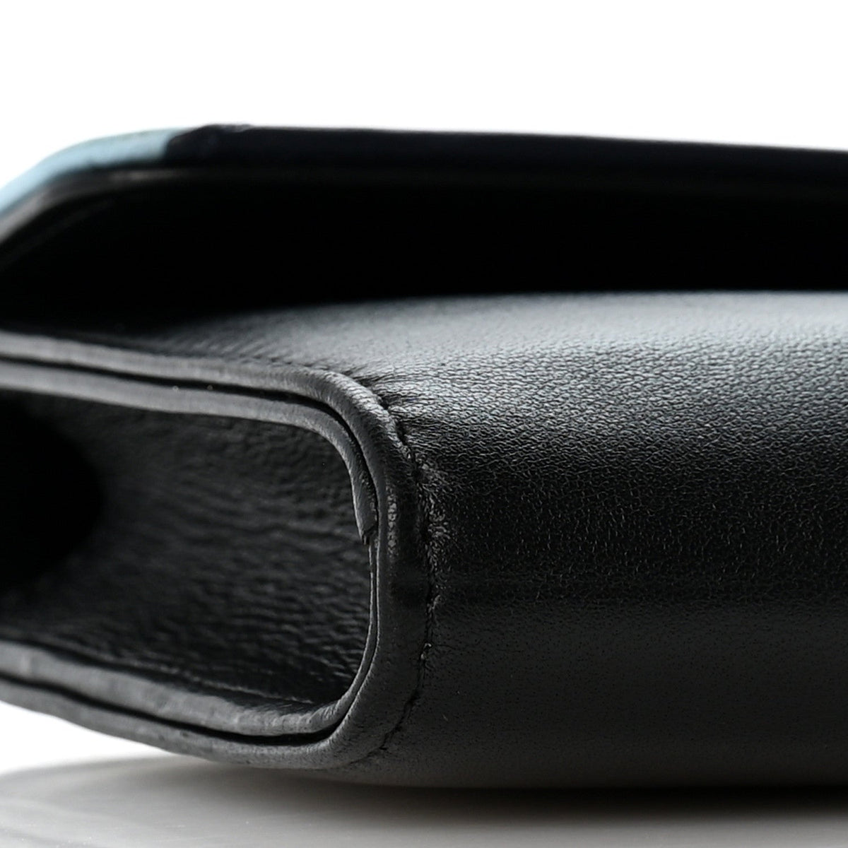 Lambskin Airlines Wallet On Chain WOC Blue Black Red wholesalehk.shop