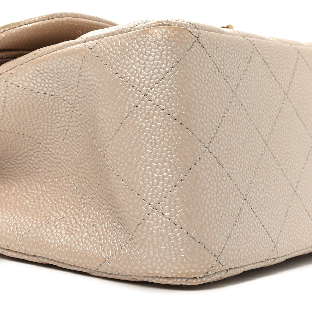 Iridescent Caviar Quilted Jumbo Double Flap Beige wholesalehk.shop
