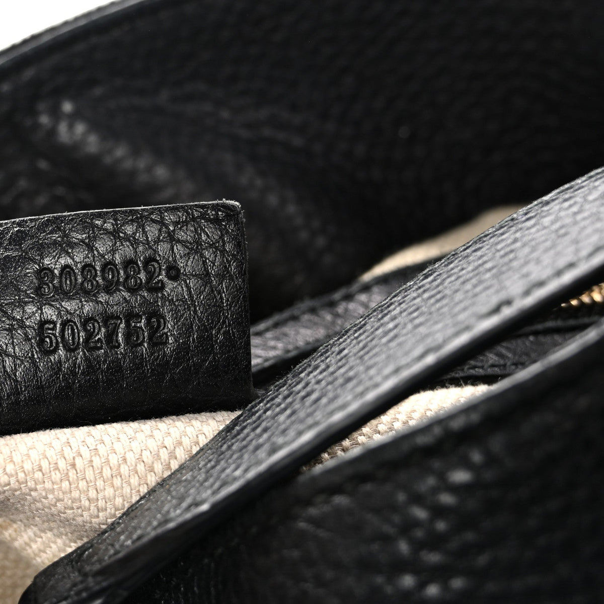 Pebbled Calfskin Medium Soho Chain Shoulder Bag Black wholesalehk.shop