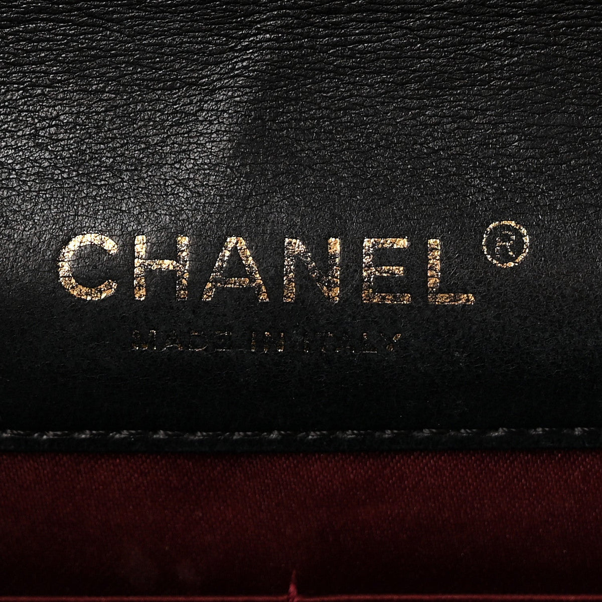 Lambskin Quilted Golden Class Wallet on Chain WOC Black wholesalehk.shop