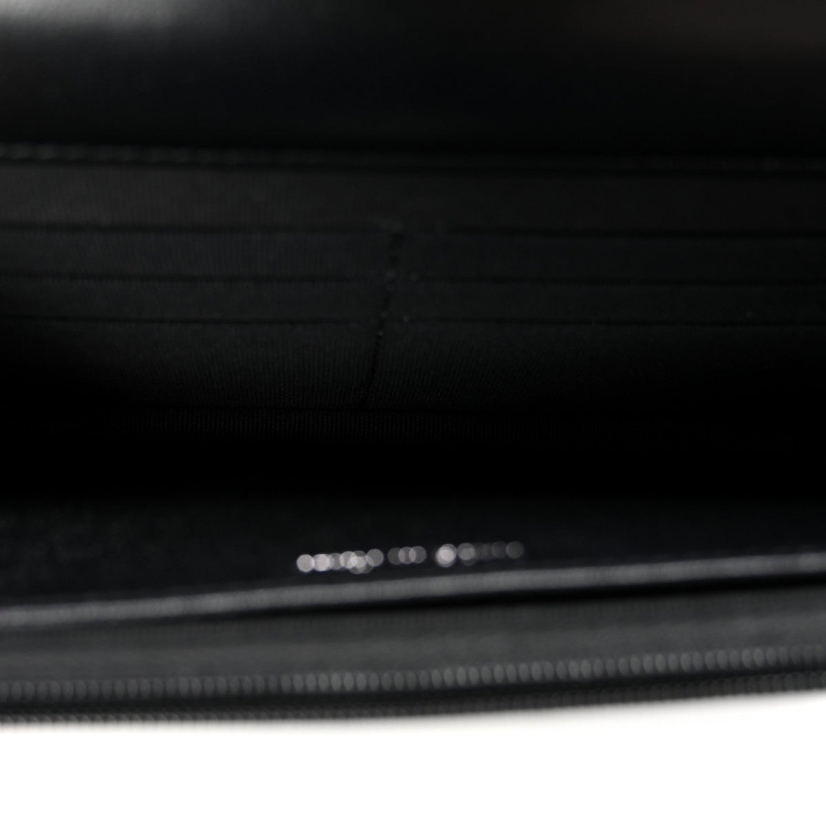 Lambskin Quilted Enamel CC Wallet on Chain WOC Black wholesalehk.shop