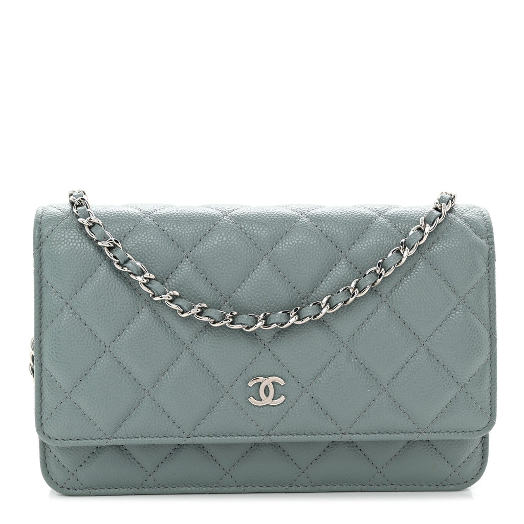 Caviar Quilted Wallet on Chain WOC Light Blue wholesalehk.shop