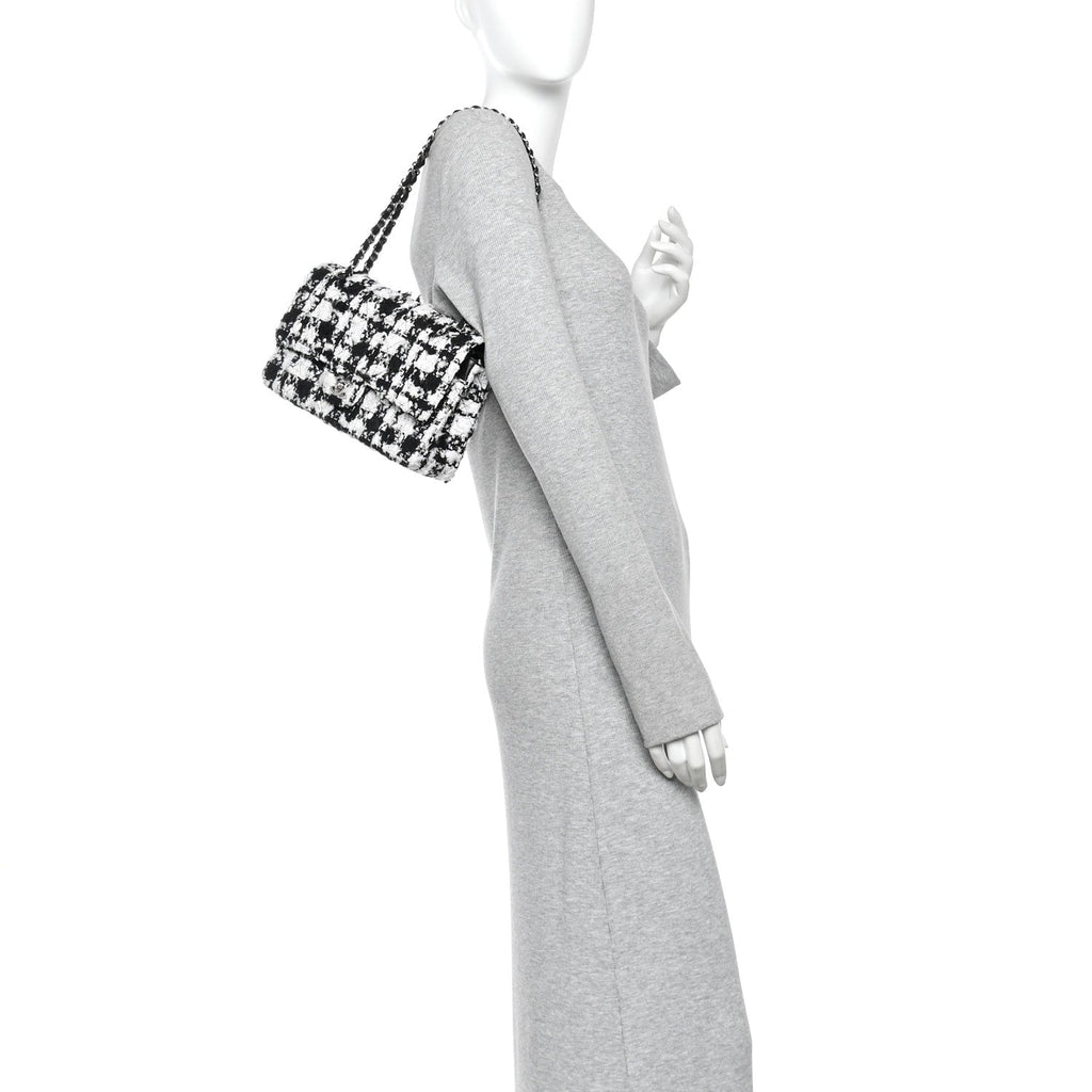 Tweed Sequin Quilted Medium Double Flap Black White wholesalehk.shop