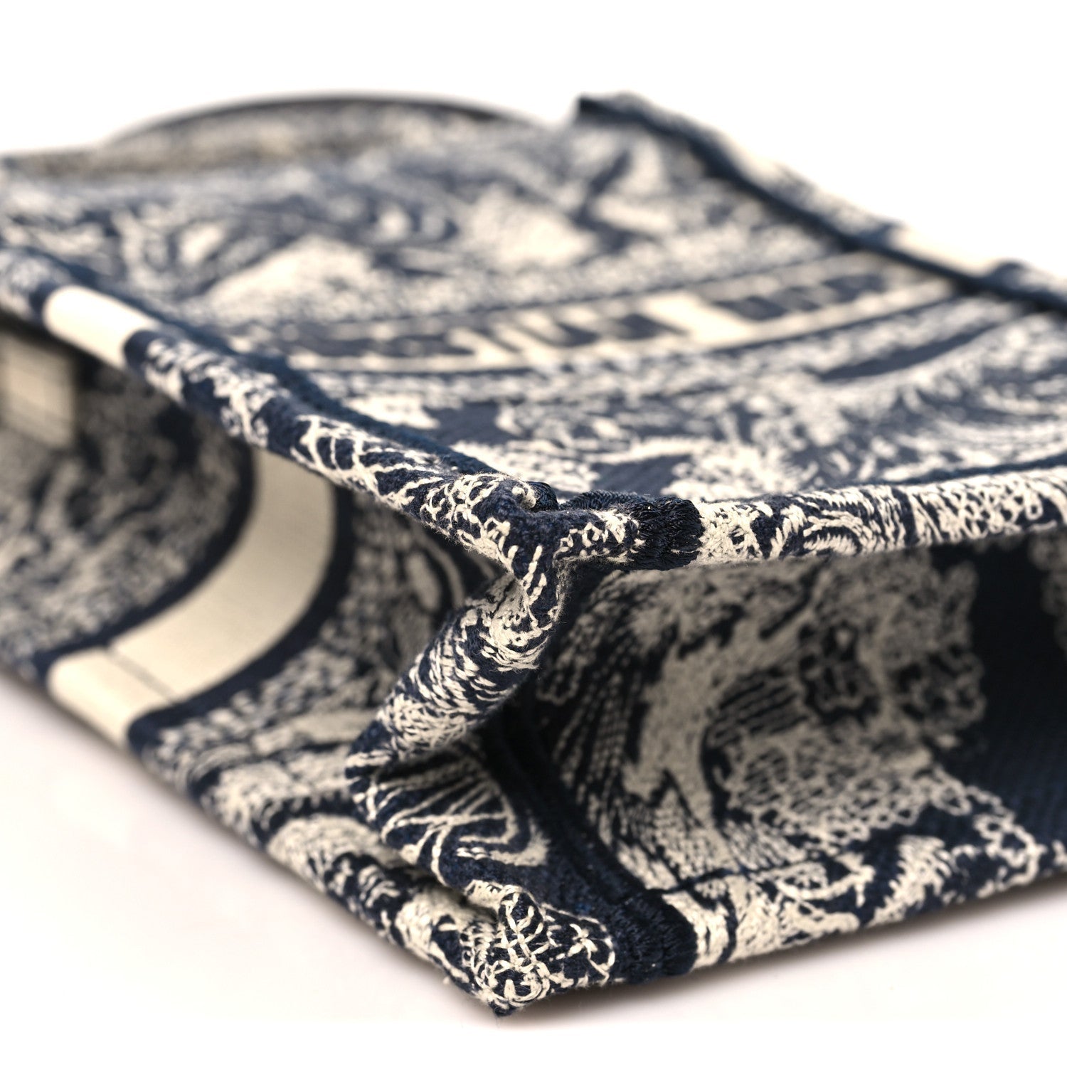 Canvas Toile de Jouy Reverse Embroidered Mini Book Tote Phone Bag Blue £¨ Direct shipment via from wholesalehk.shop