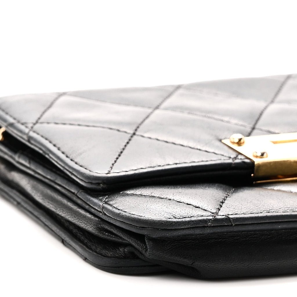 Lambskin Quilted Golden Class Wallet on Chain WOC Black wholesalehk.shop