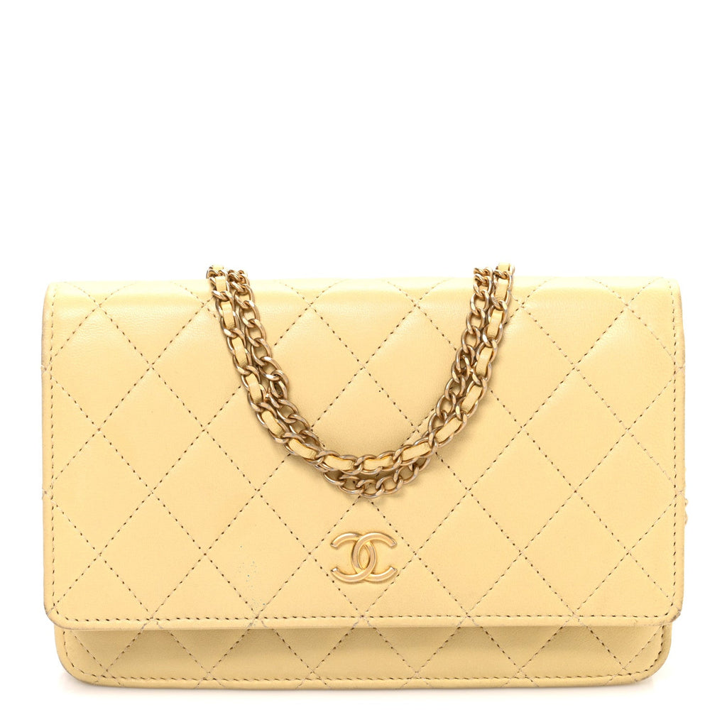 Lambskin Quilted Enamel Wallet On Chain WOC Yellow wholesalehk.shop