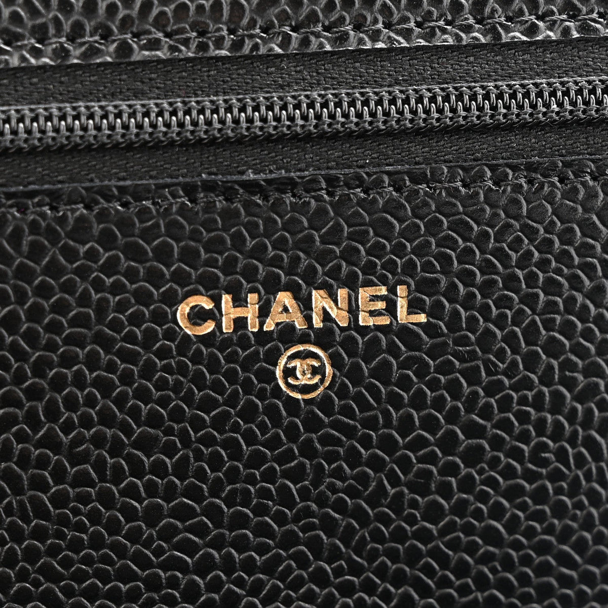 Caviar Quilted Wallet on Chain WOC Black wholesalehk.shop
