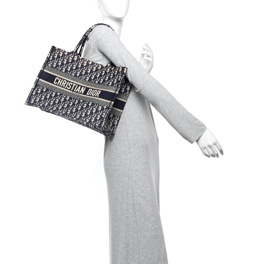 Oblique Medium Book Tote Blue Multicolor £¨ Direct shipment via from wholesalehk.shop