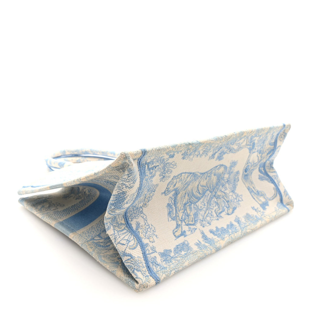 Canvas Embroidered Medium Dioriviera Toile De Jouy Book Tote Light Blue £¨ Direct shipment via from wholesalehk.shop