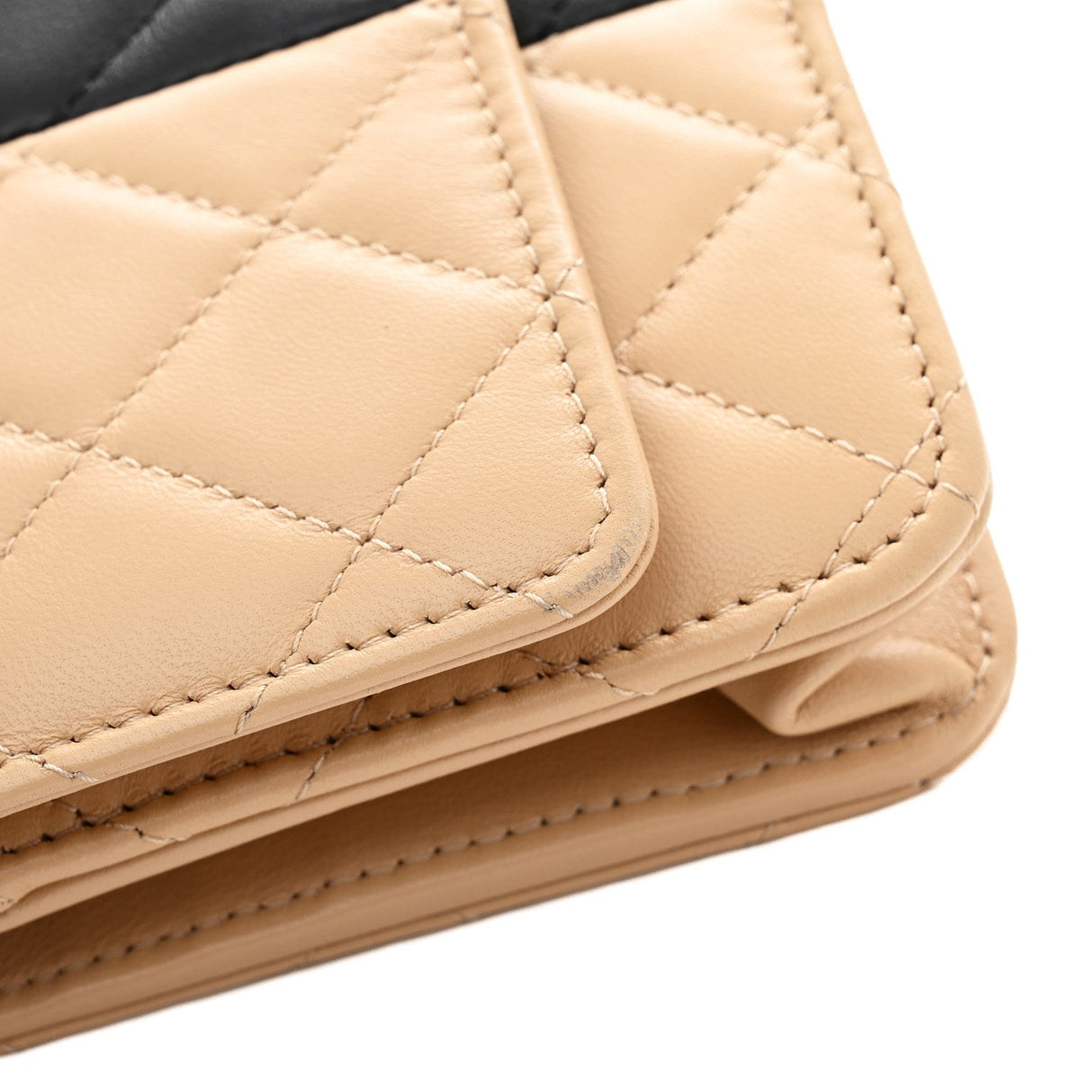 Lambskin Quilted Wallet On Chain WOC Beige Black wholesalehk.shop