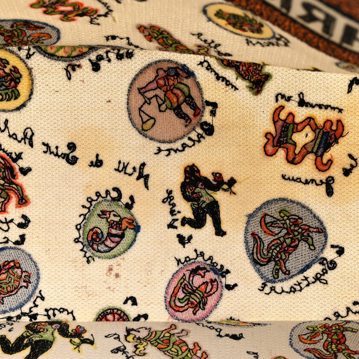 Canvas Embroidered Dragon Zodiac Medium Book Tote White Multicolor £¨ Direct shipment via from wholesalehk.shop