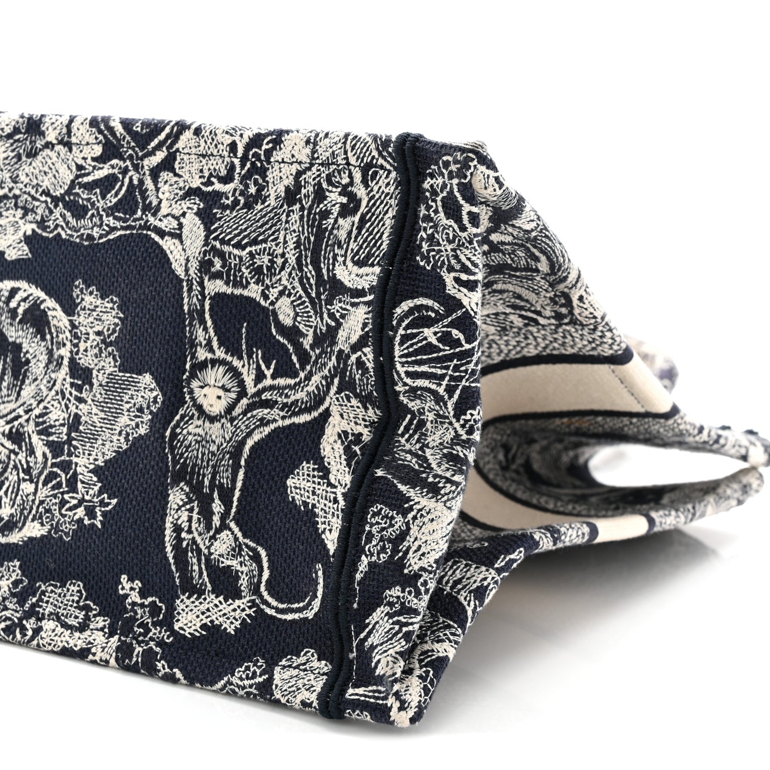 Canvas Embroidered Medium Dioriviera Toile De Jouy Book Tote Blue £¨ Direct shipment via from wholesalehk.shop
