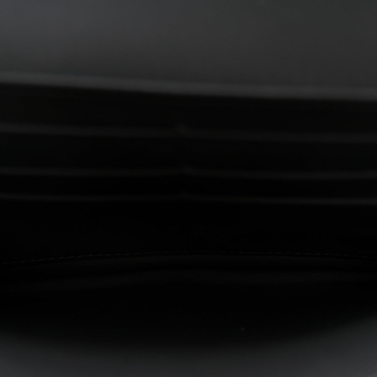 Ultra Matte Calfskin Saddle Chain Wallet Pouch Black wholesalehk.shop