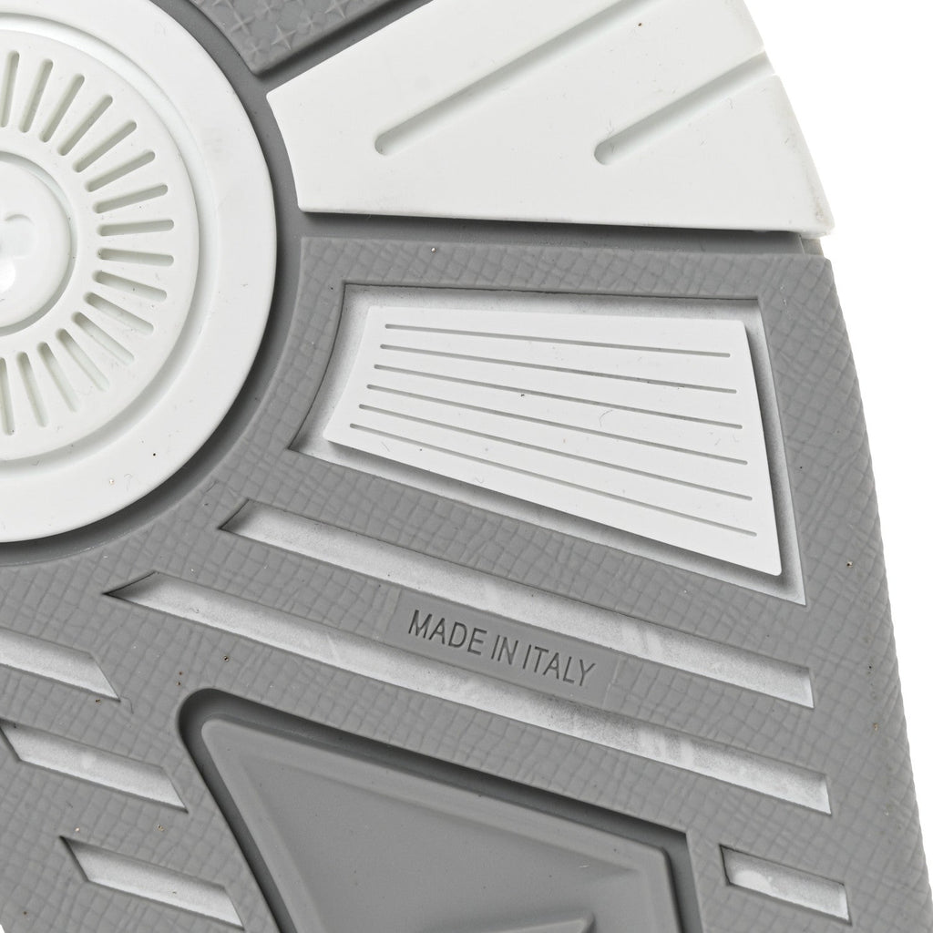Calfskin Embossed Monogram Denim Mens LV Trainer Sneakers 10 Grey £¨ Direct shipment via from wholesalehk.shop