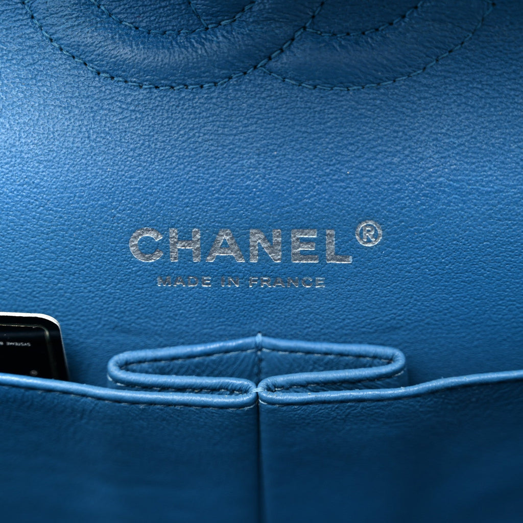 Iridescent Caviar Quilted Medium Double Flap Blue wholesalehk.shop