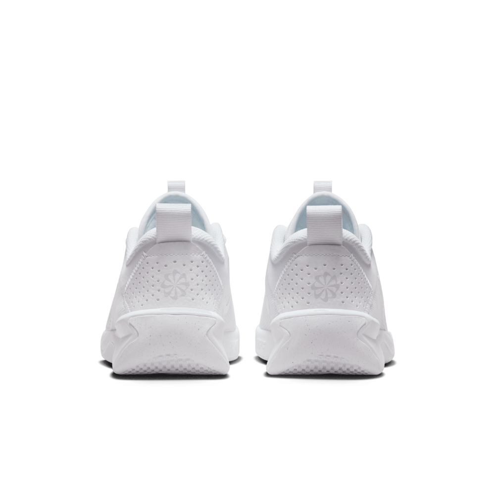 2026 New Arrival Omni Multi-Court (GS) Older Kids' :White | Pure Platinum wholesalehk.shop
