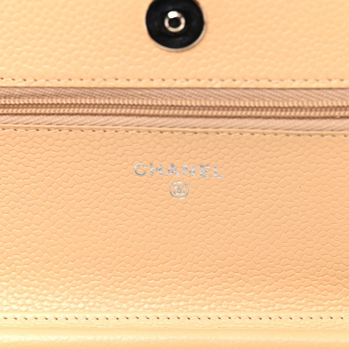 Caviar Quilted Wallet on Chain WOC Beige wholesalehk.shop