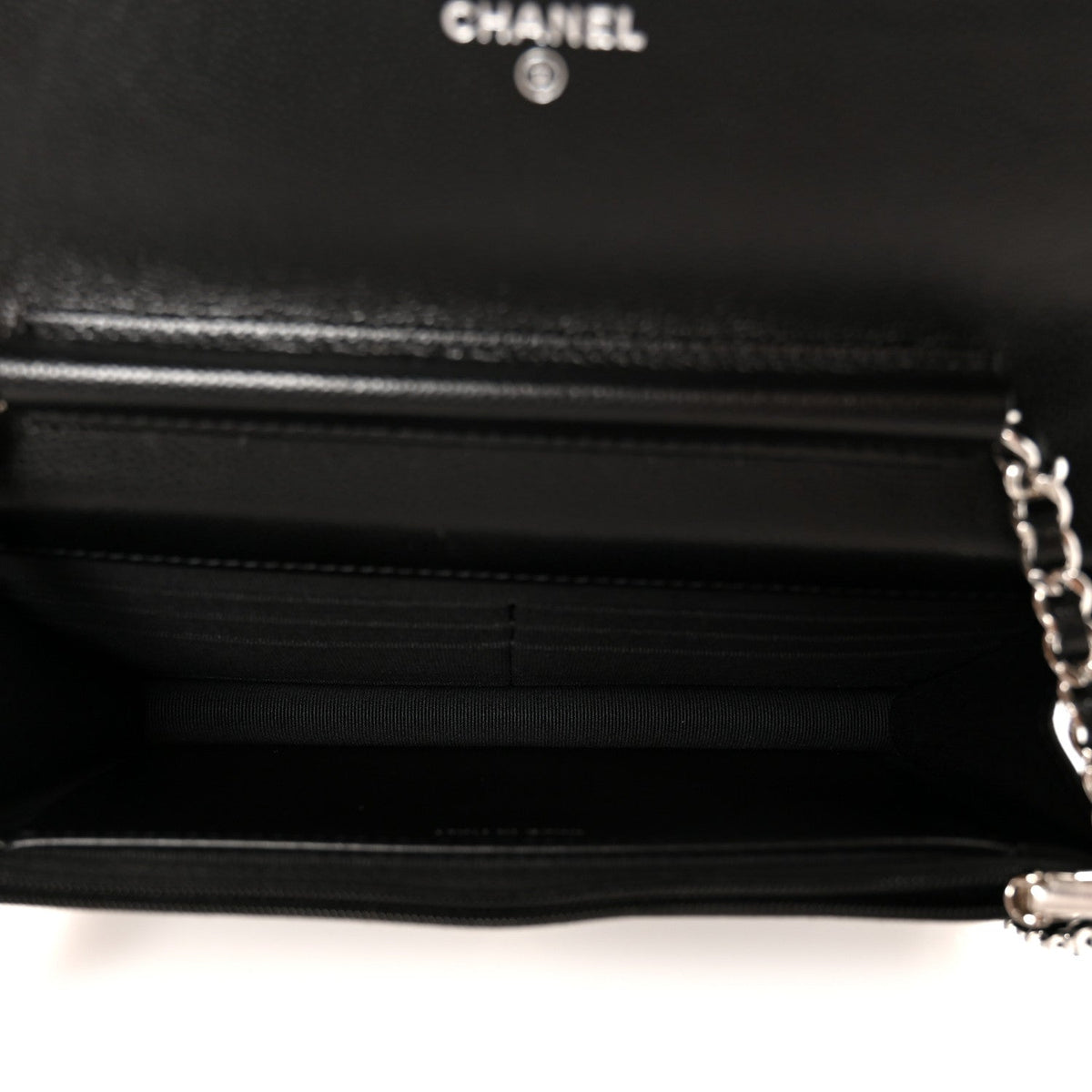 Caviar Quilted Chanel 19 Wallet On Chain WOC Black White wholesalehk.shop