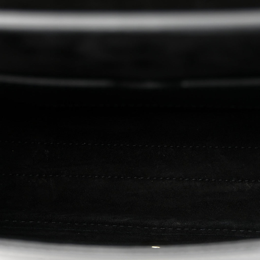 Box Calfskin Medium Bobby Flap Black wholesalehk.shop