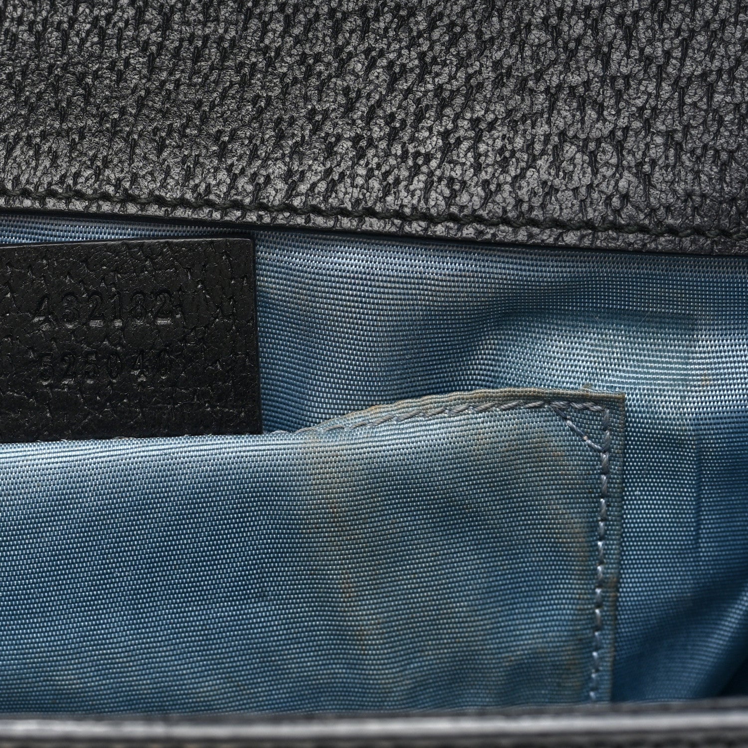 Grained Calfskin Bee Star Small Padlock Shoulder Bag Black £¨ Direct shipment via from wholesalehk.shop