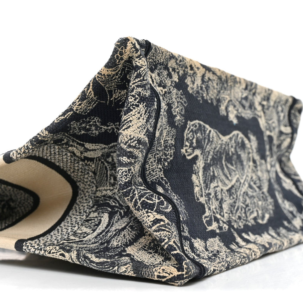 Canvas Embroidered Medium Toile De Jouy Reverse Book Tote Blue £¨ Direct shipment via from wholesalehk.shop