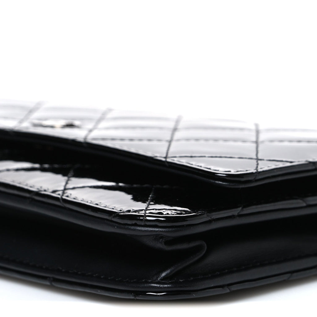 Patent Quilted Wallet On Chain WOC Black wholesalehk.shop