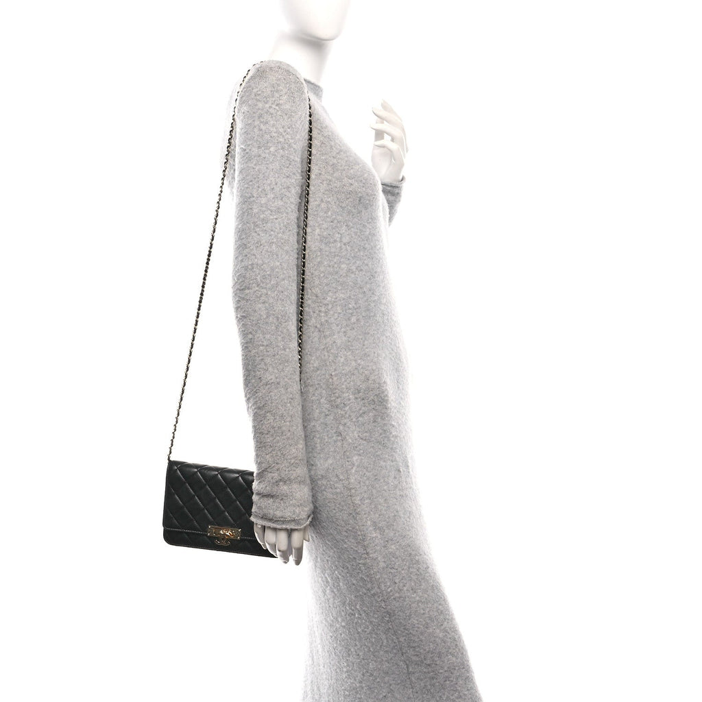 Lambskin Quilted Golden Class Wallet on Chain WOC Black wholesalehk.shop