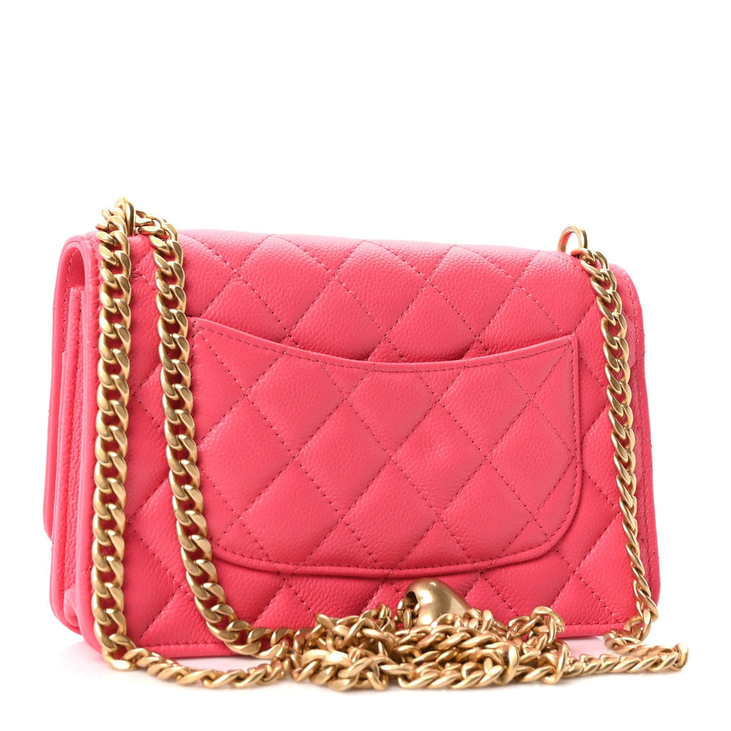 Caviar Quilted Sweetheart Wallet On Chain WOC Fuchsia wholesalehk.shop