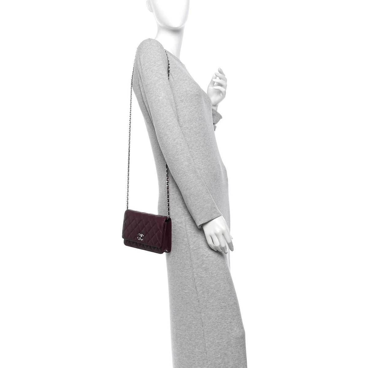 Lambskin Quilted Enamel CC Wallet On Chain WOC Burgundy wholesalehk.shop