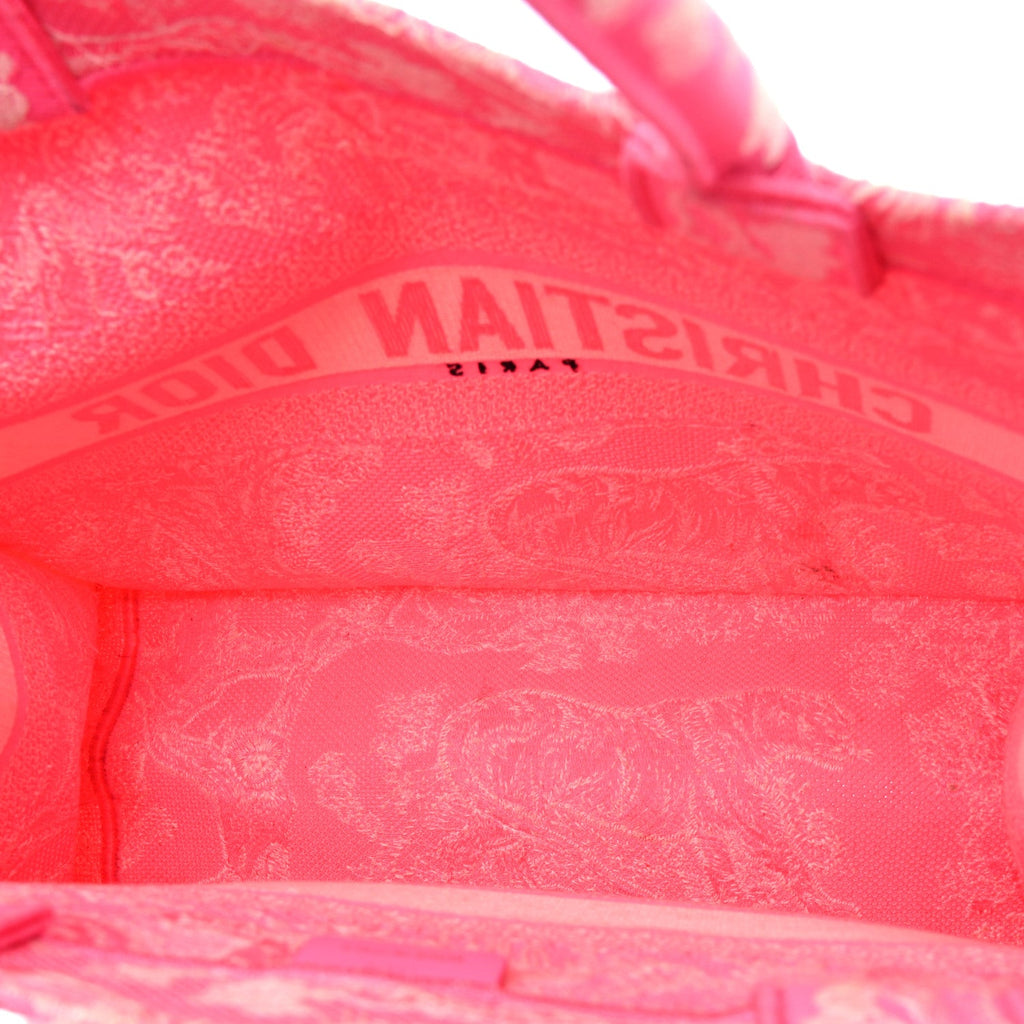Canvas Embroidered Medium Dioriviera Toile De Jouy Book Tote Fluorescent Pink £¨ Direct shipment via from wholesalehk.shop