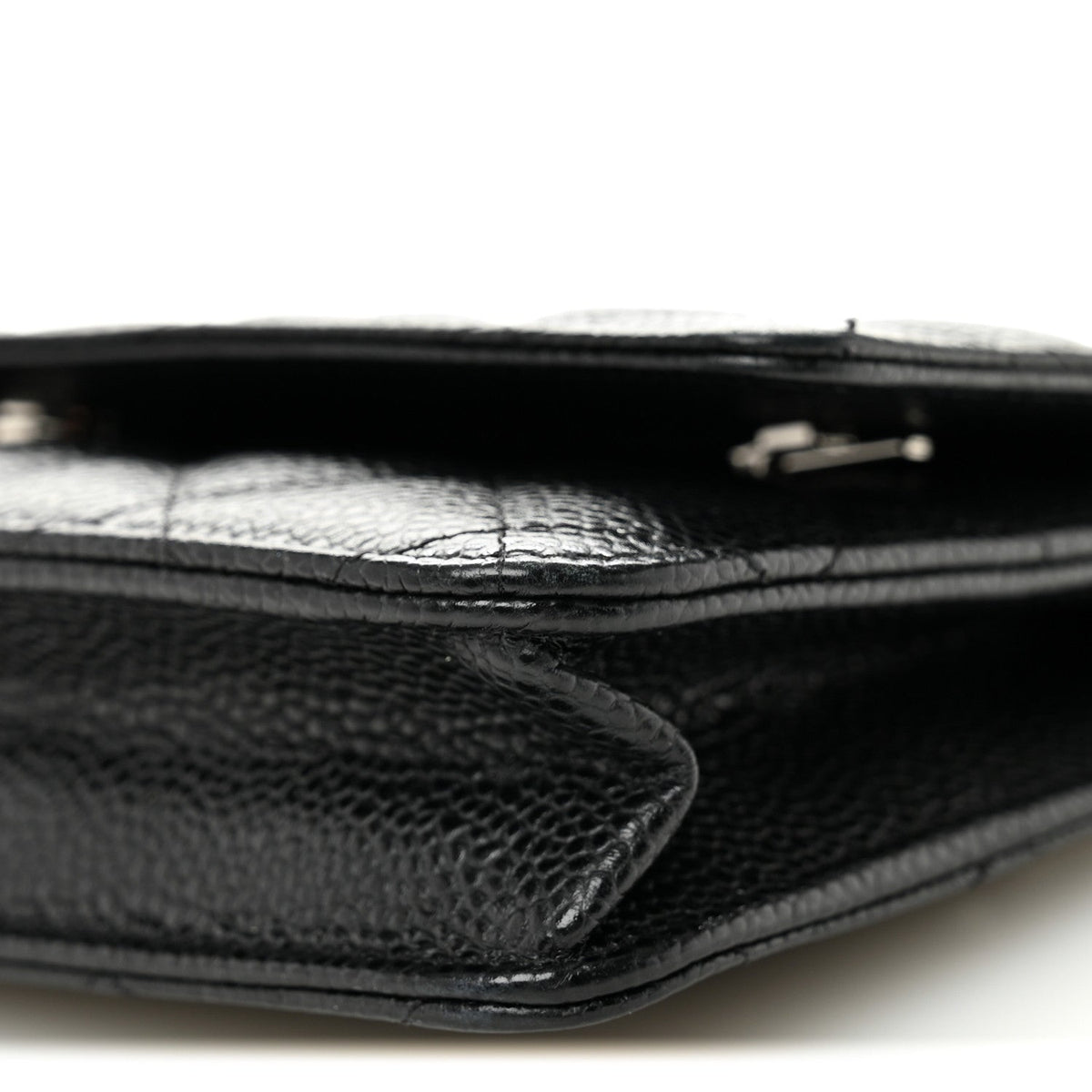 Caviar Quilted Wallet on Chain WOC Black wholesalehk.shop