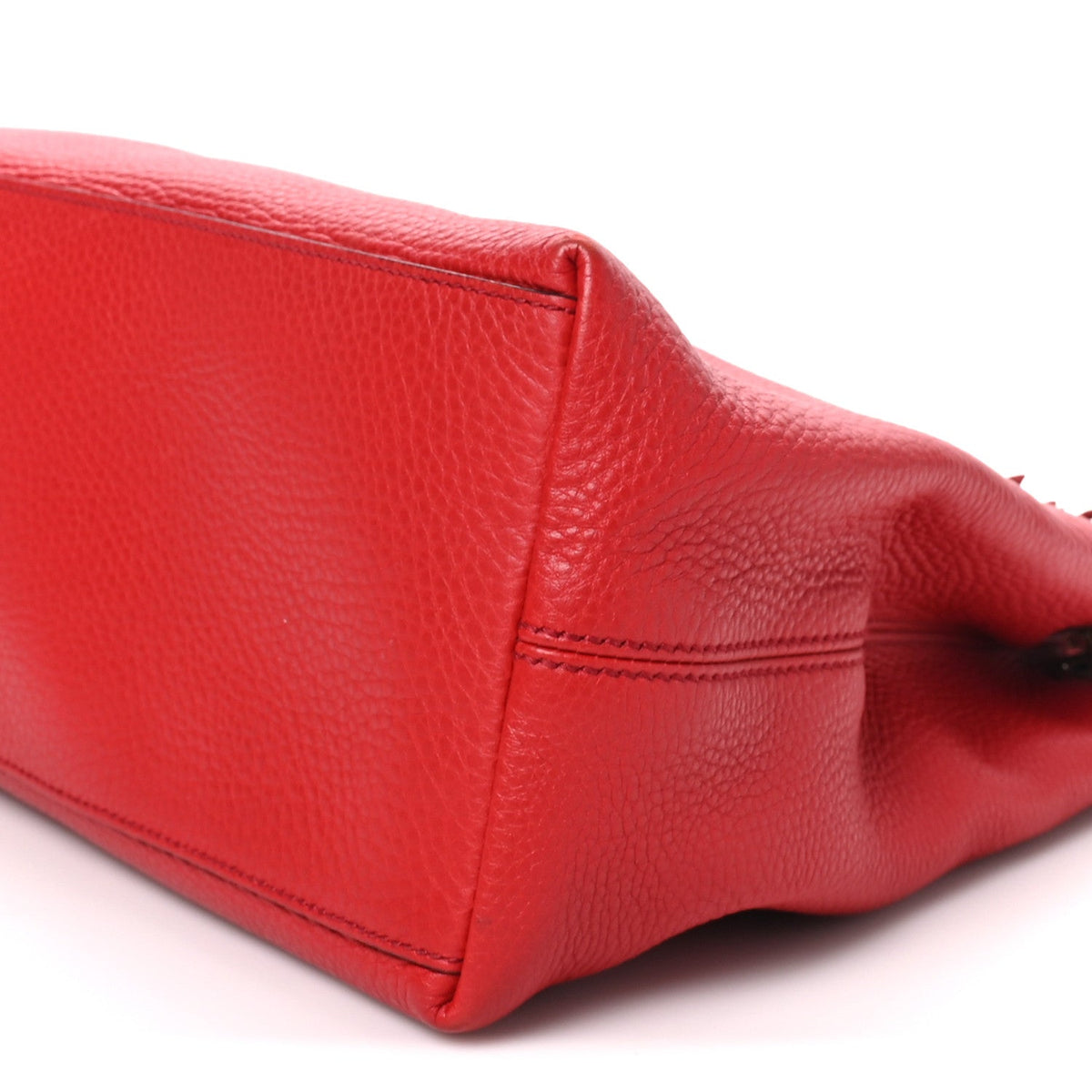 Pebbled Calfskin Medium Soho Chain Shoulder Bag Tabasco Red wholesalehk.shop